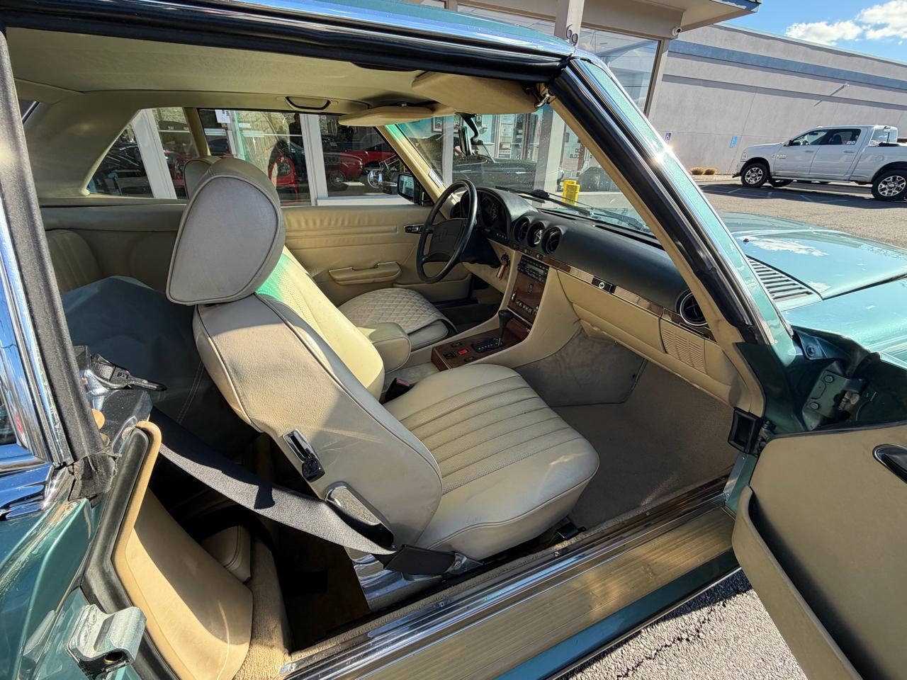 Mercedes-Benz 560 SL coupe 1989