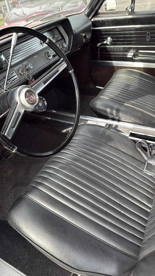 Oldsmobile Cutlass Convertible 1965