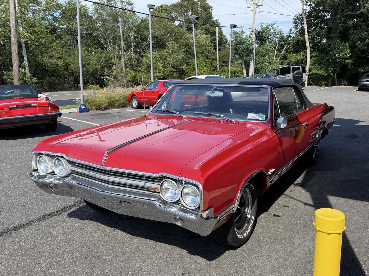 Oldsmobile Cutlass Convertible 1965