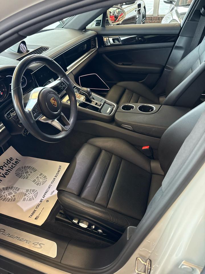 Porsche Panamera 4S 2018