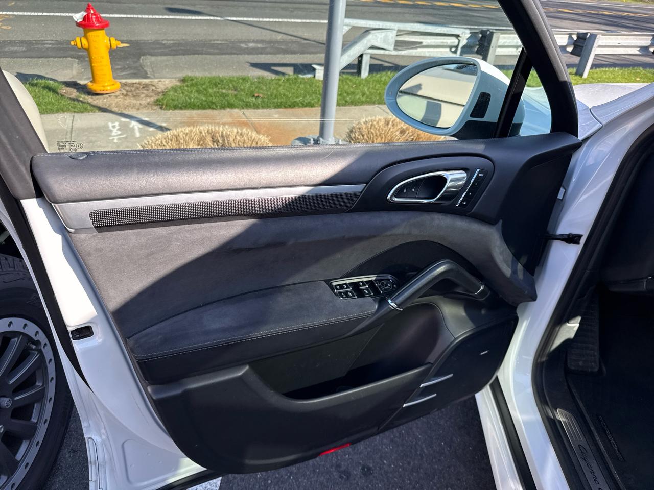 Porsche Cayenne GTS 2016