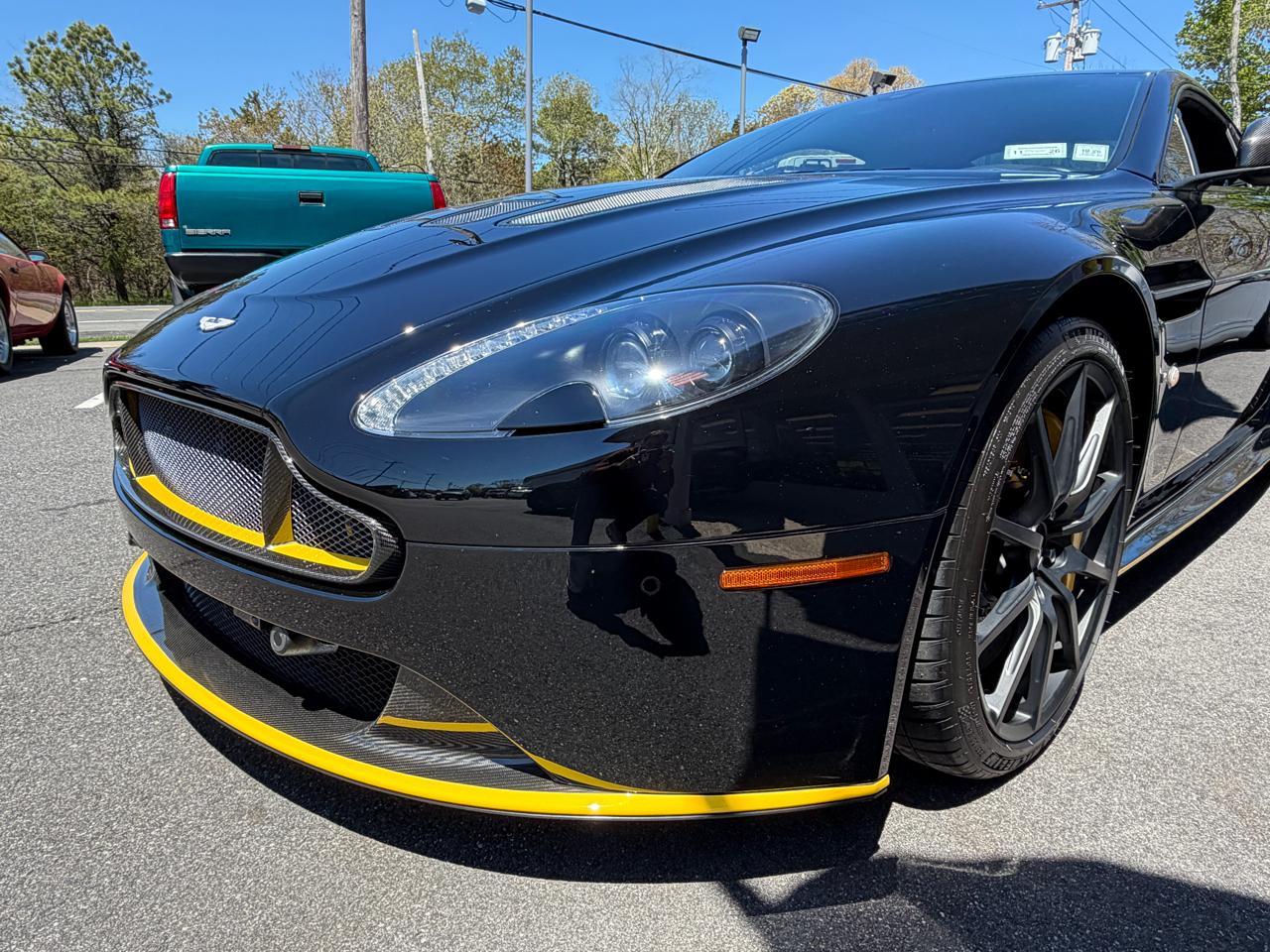 Aston Martin V12 Vantage S Coupe 7M 2017