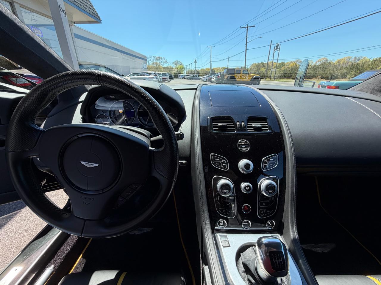 Aston Martin V12 Vantage S Coupe 7M 2017