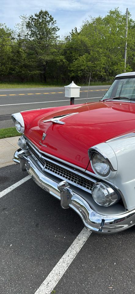 Ford Fairlane  1955