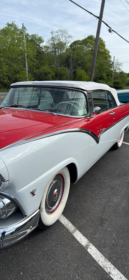 Ford Fairlane  1955