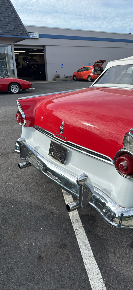 Ford Fairlane  1955