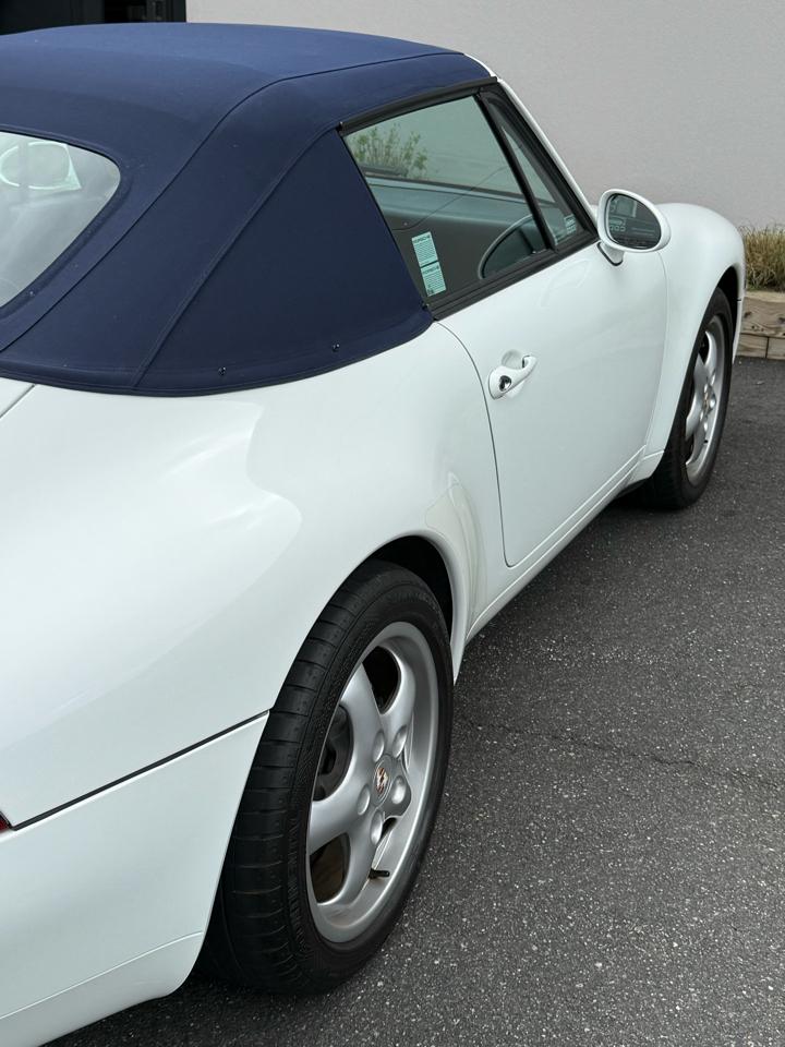 Porsche 911 Carrera Cabriolet 1996