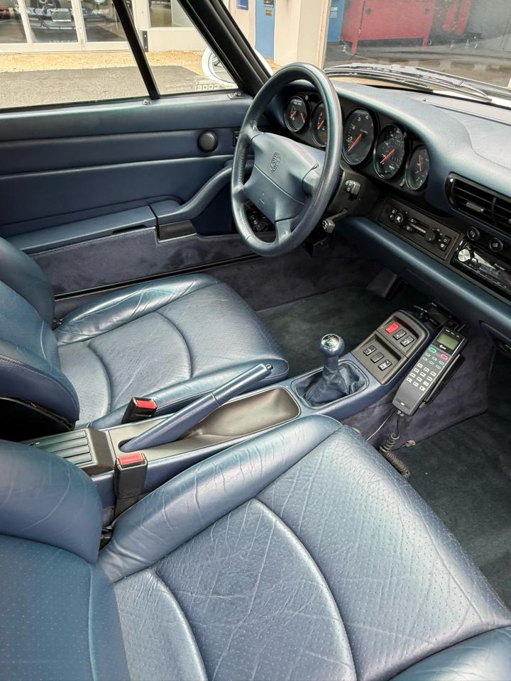 Porsche 911 Carrera Cabriolet 1996