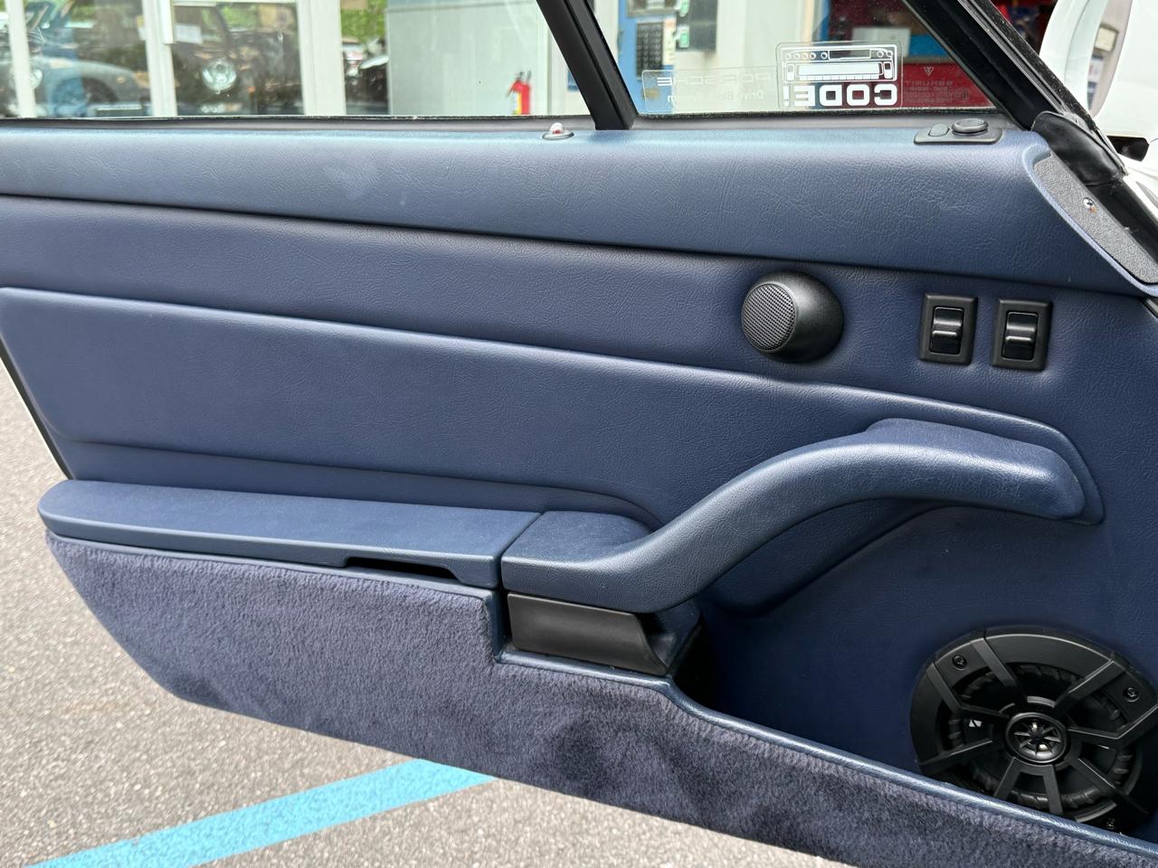Porsche 911 Carrera Cabriolet 1996