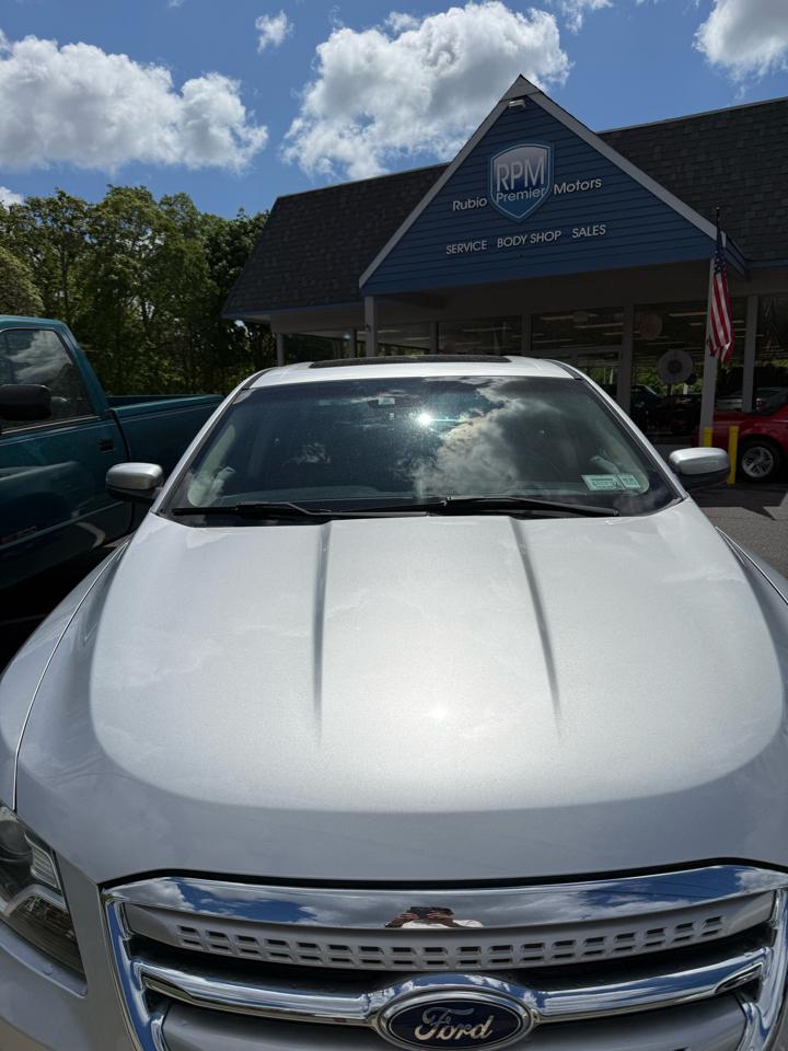Ford Taurus SHO AWD 2011