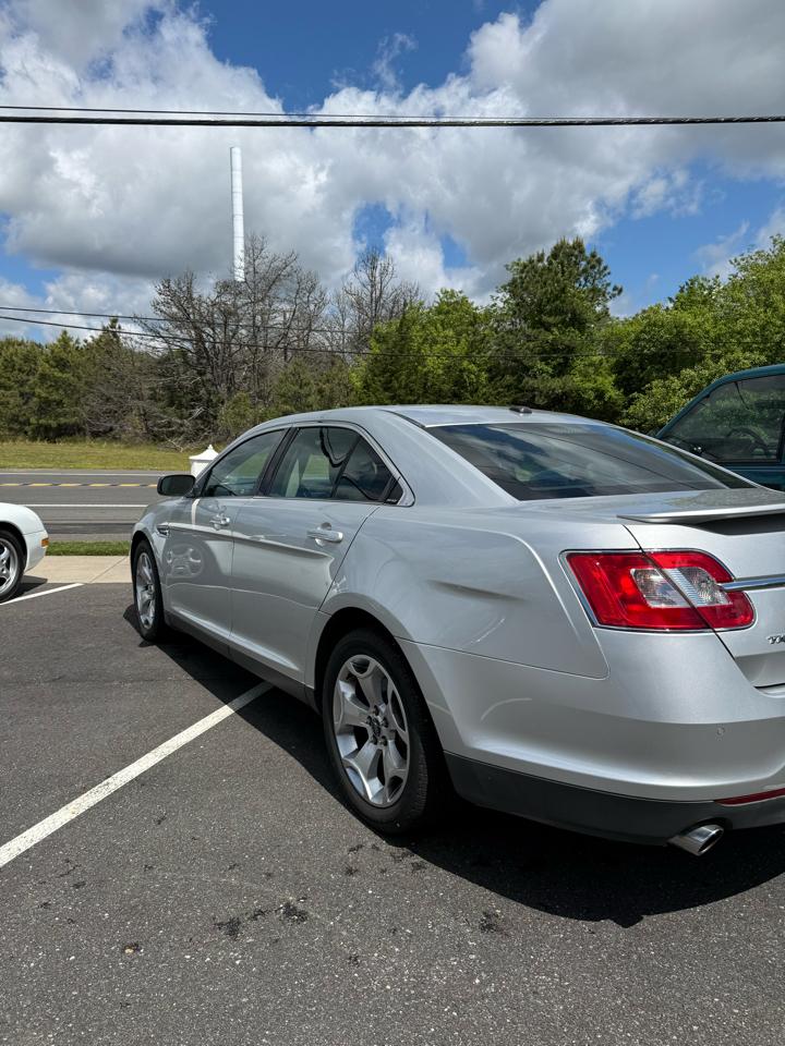 Ford Taurus SHO AWD 2011