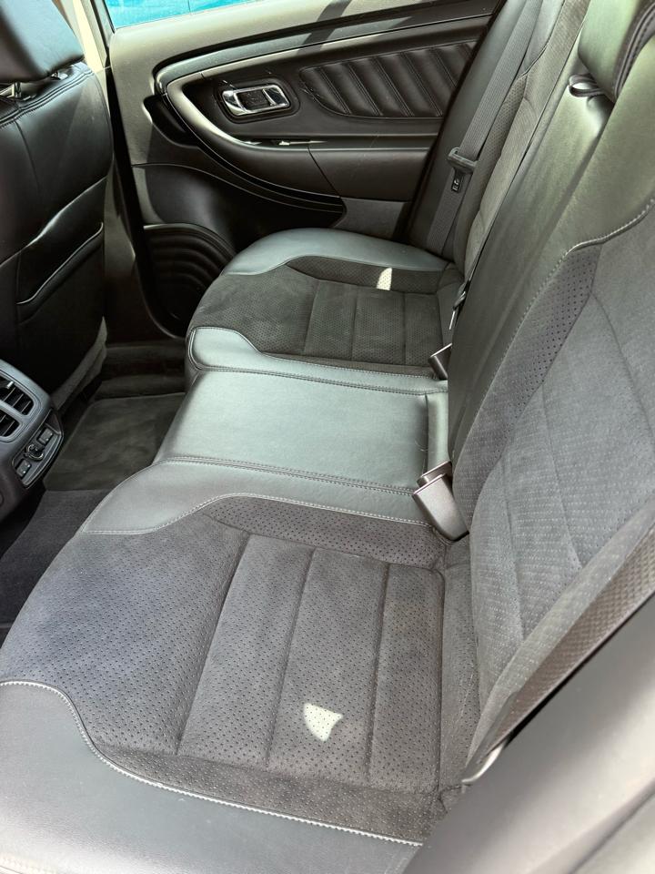 Ford Taurus SHO AWD 2011