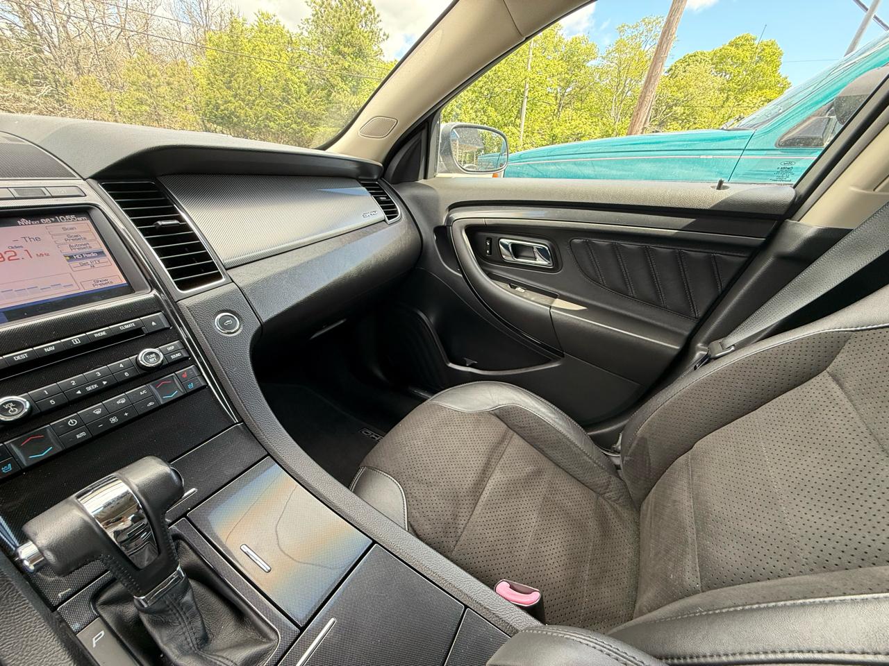 Ford Taurus SHO AWD 2011