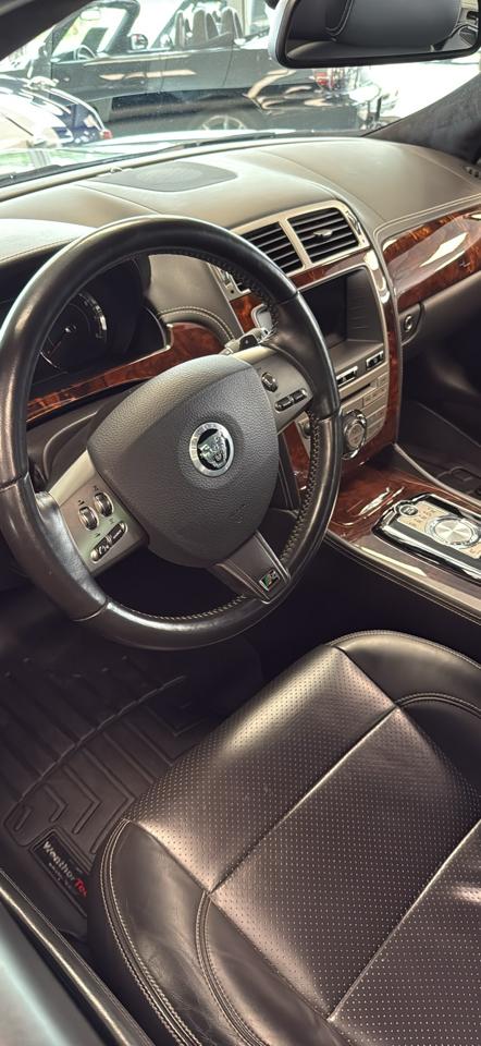 Jaguar XK-Series XKR Coupe 2011