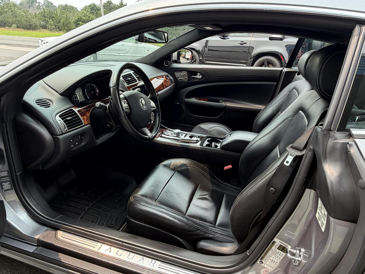 Jaguar XK-Series XKR Coupe 2011