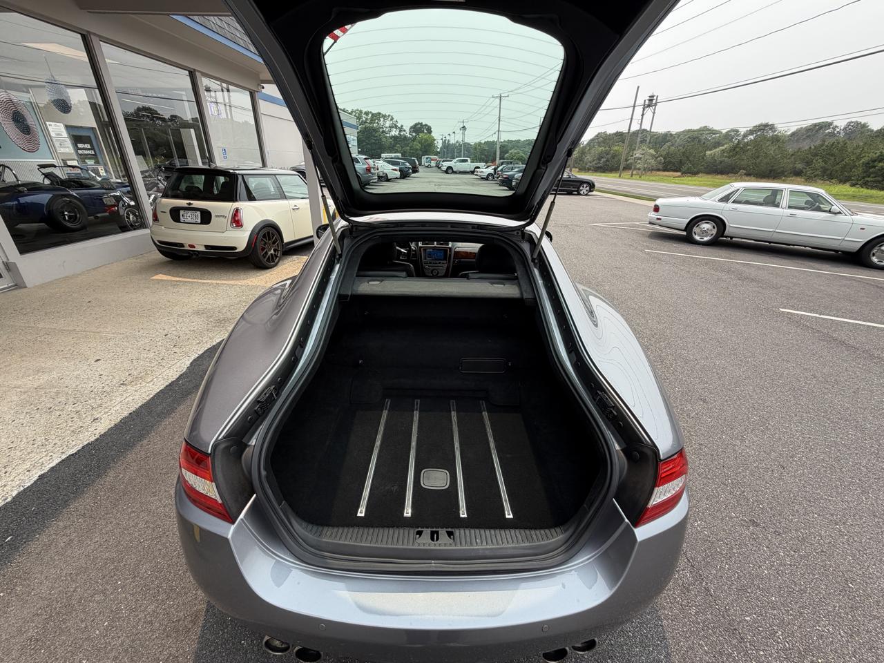 Jaguar XK-Series XKR Coupe 2011