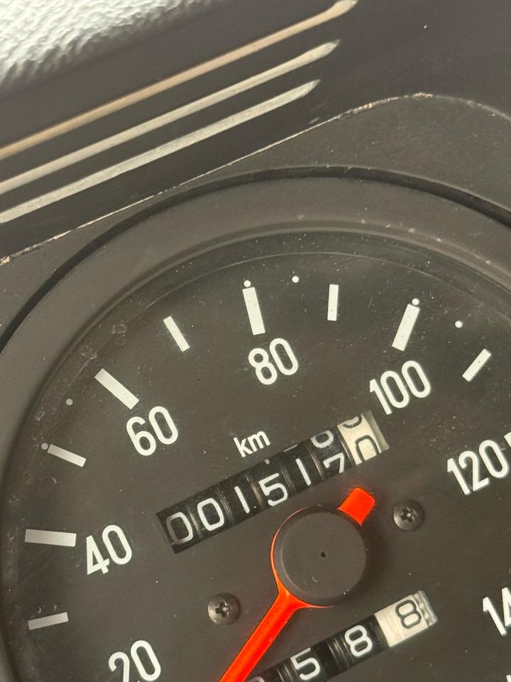 Land Rover Defender 110  1987