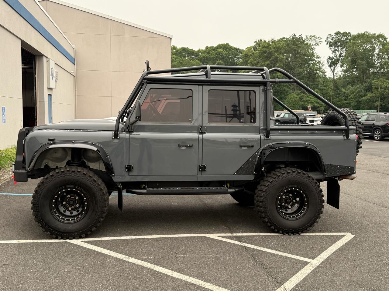 Land Rover Defender 110  1987