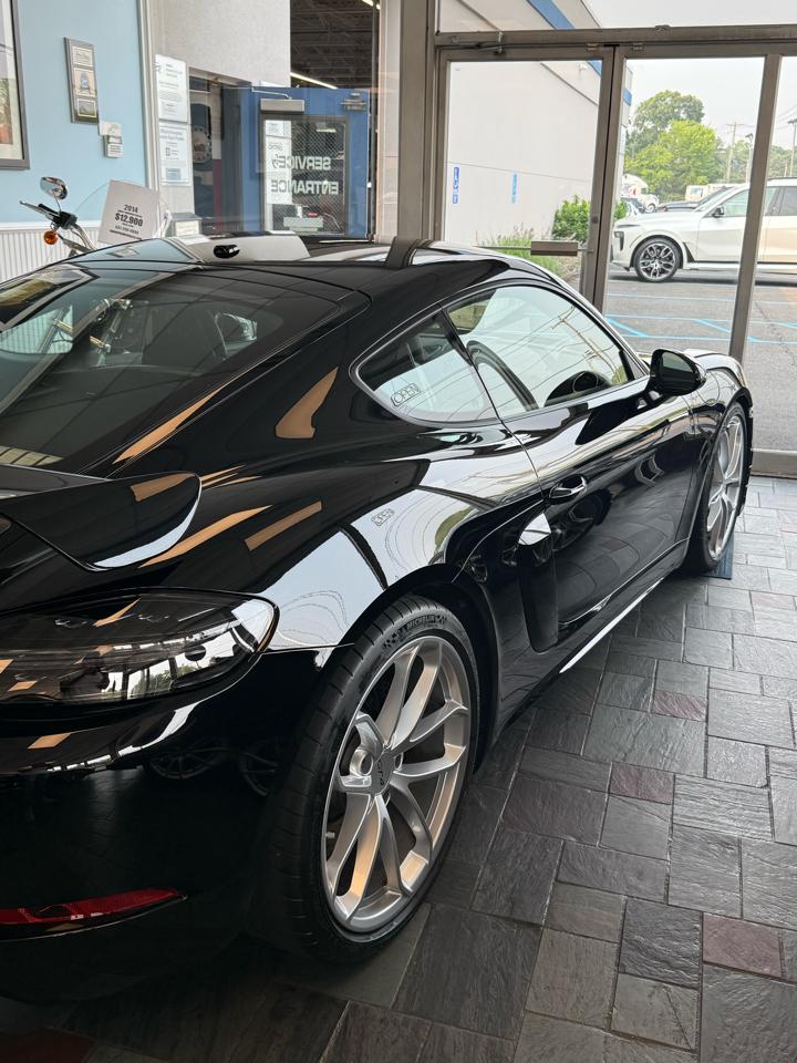 Porsche Cayman GT4 2020