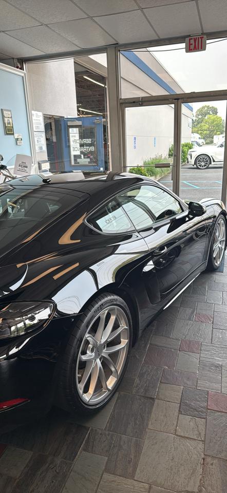 Porsche Cayman GT4 2020