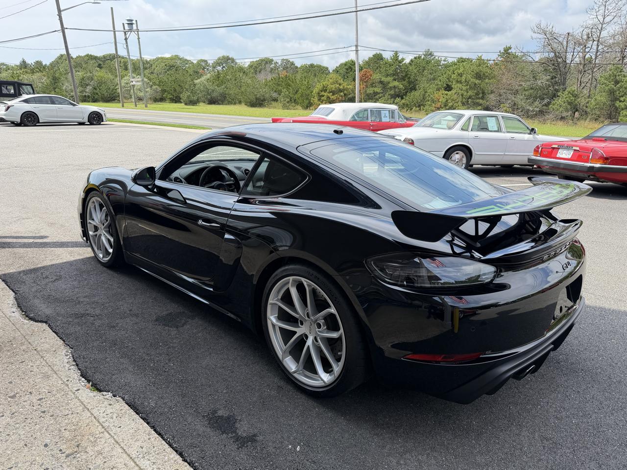Porsche Cayman GT4 2020