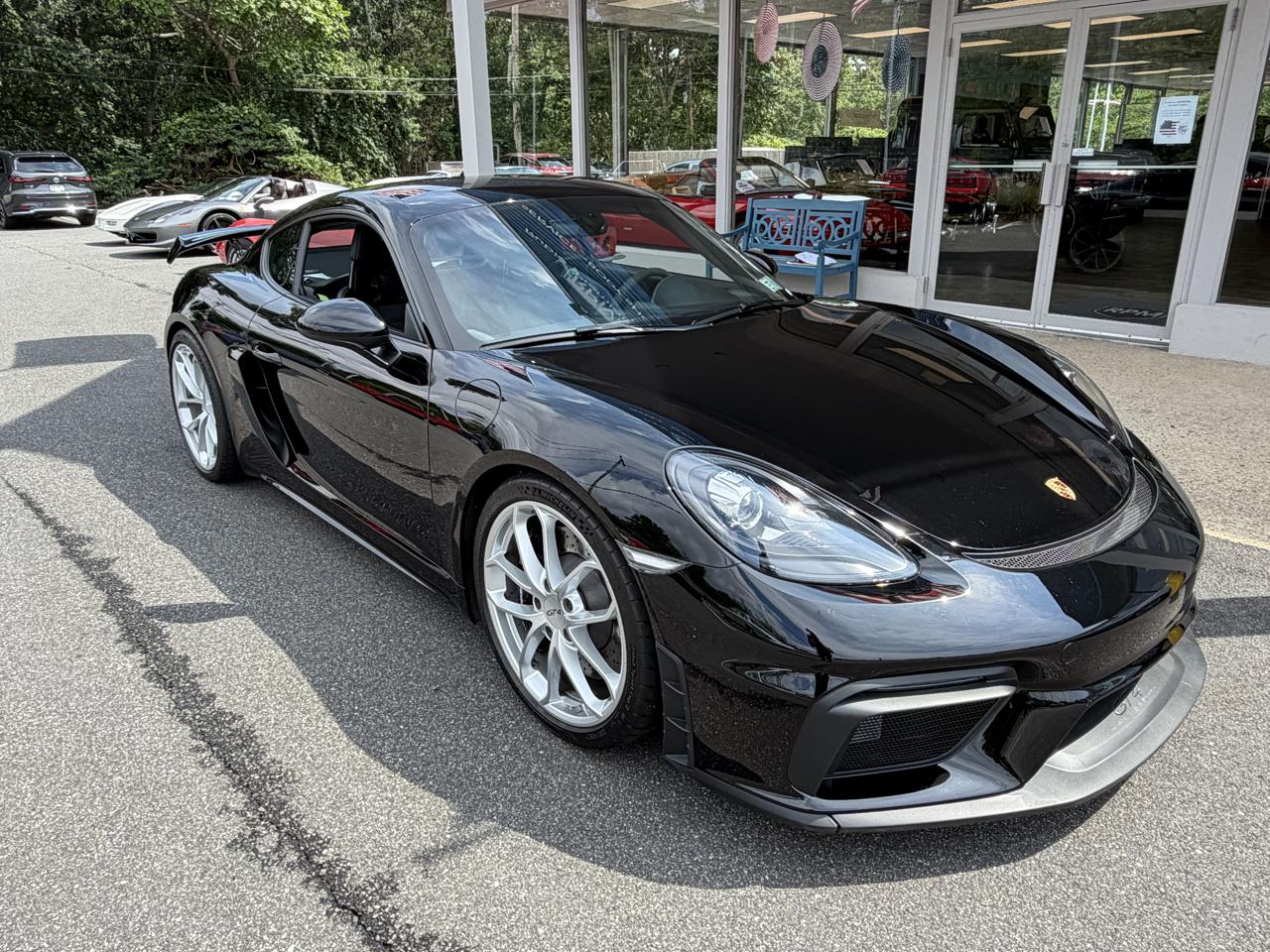 Porsche Cayman GT4 2020
