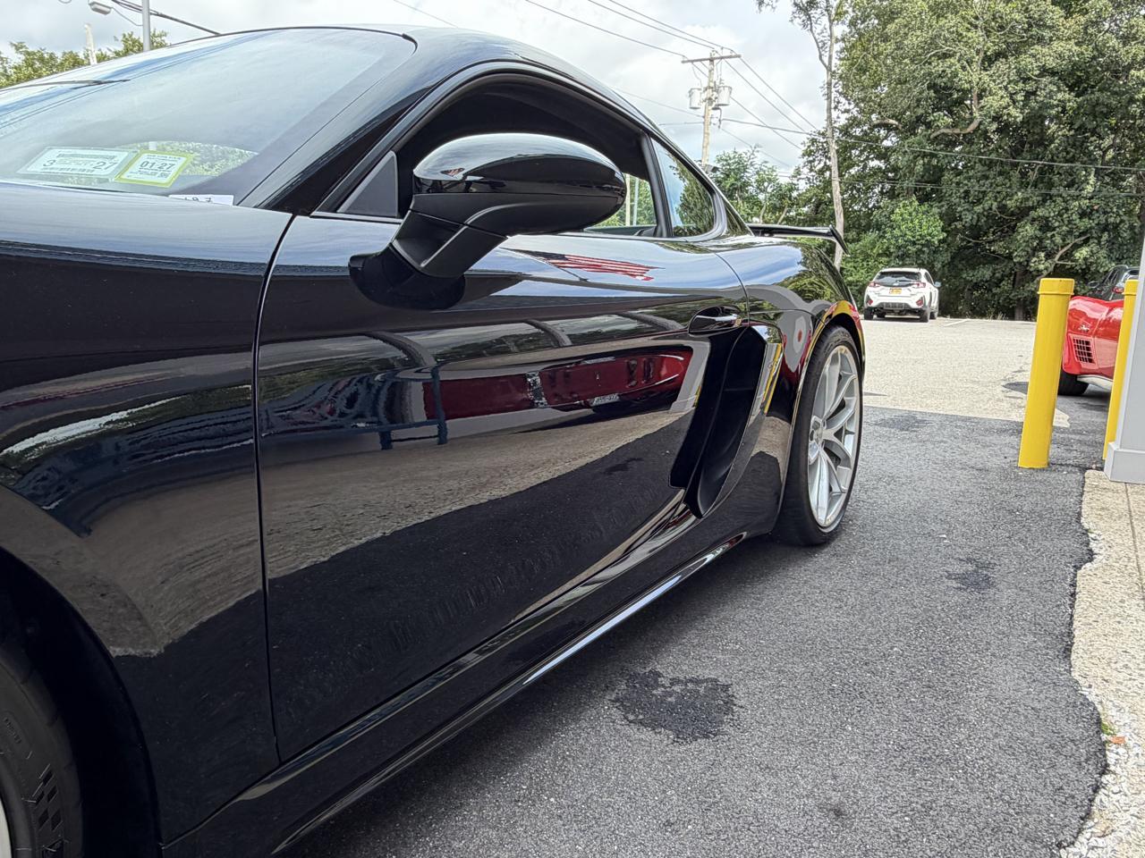 Porsche Cayman GT4 2020