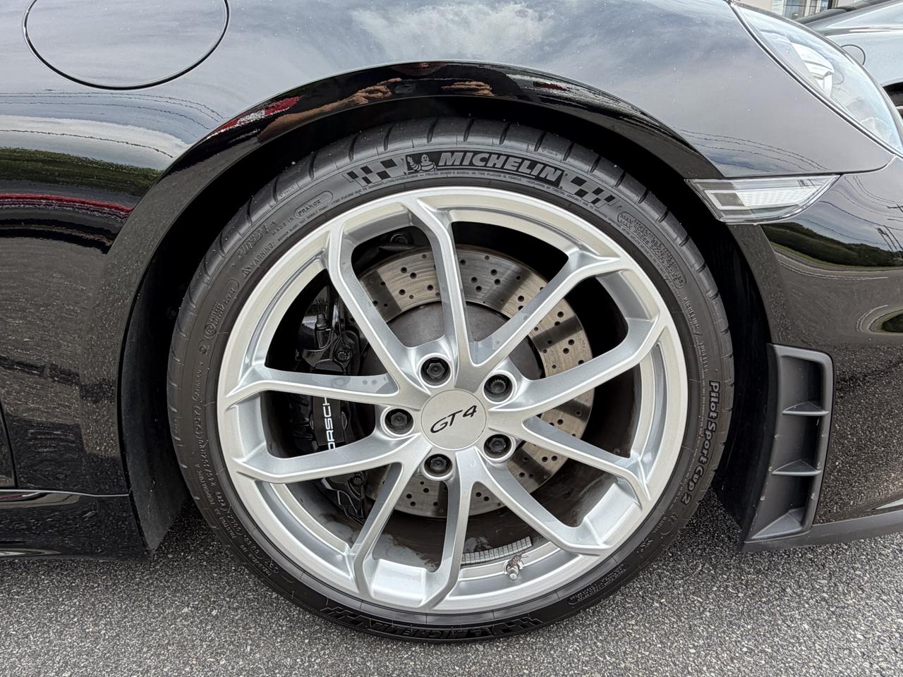 Porsche Cayman GT4 2020