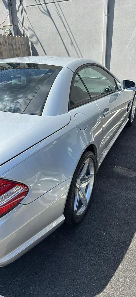 Mercedes-Benz SL-Class SL550 2009