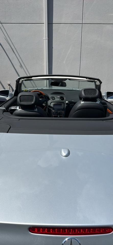 Mercedes-Benz SL-Class SL550 2009