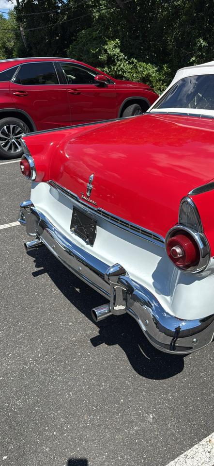 Ford Fairlane  1955