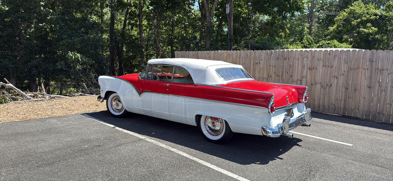 Ford Fairlane  1955