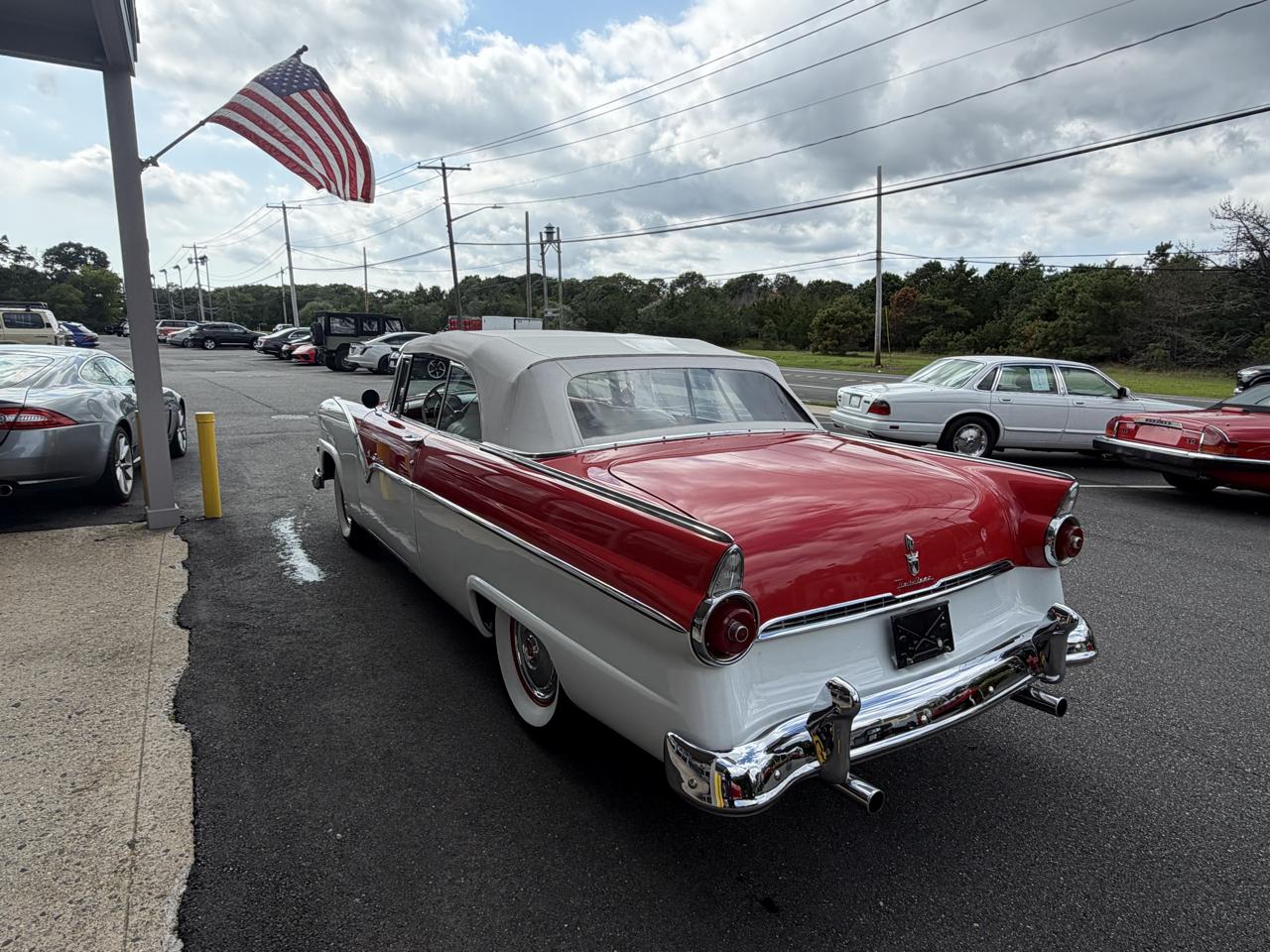 Ford Fairlane  1955