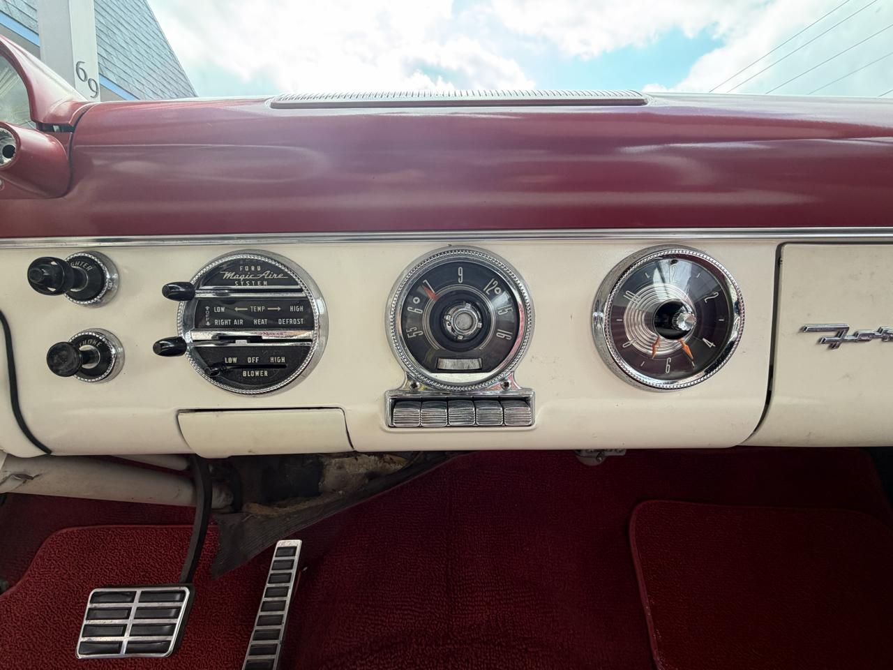 Ford Fairlane  1955