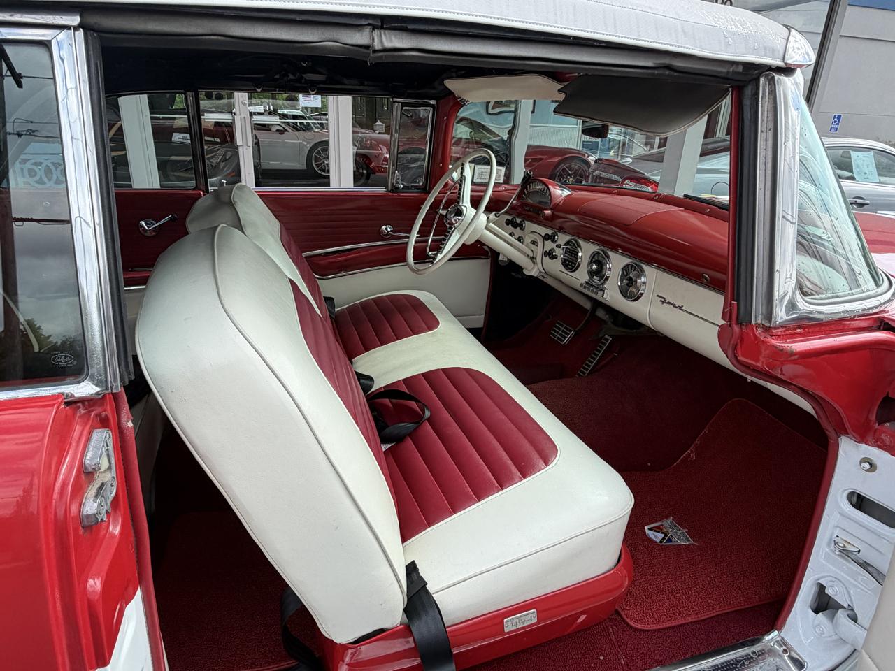 Ford Fairlane  1955
