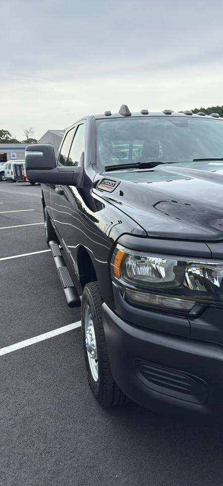 RAM 2500 Tradesman Crew Cab LWB 4WD 2024
