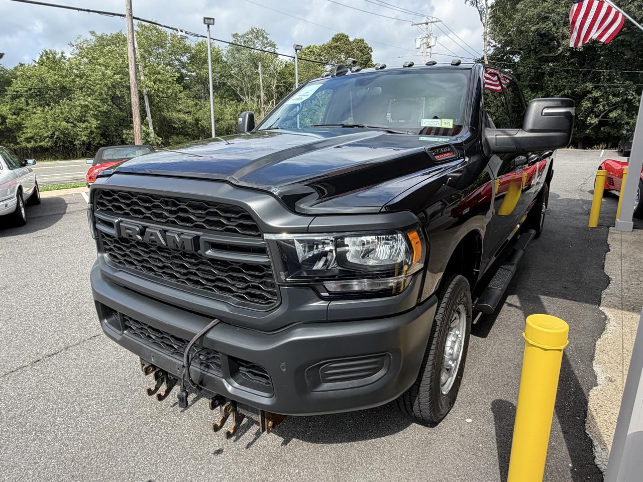RAM 2500 Tradesman Crew Cab LWB 4WD 2024