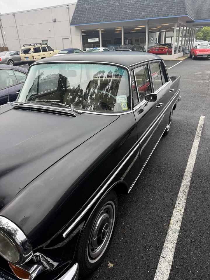 Mercedes-Benz 220  1966