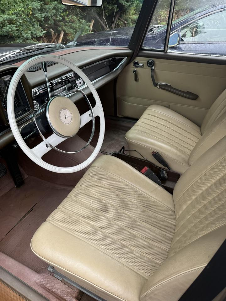Mercedes-Benz 220  1966
