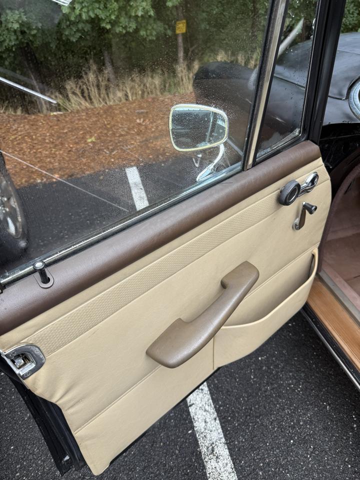 Mercedes-Benz 220  1966