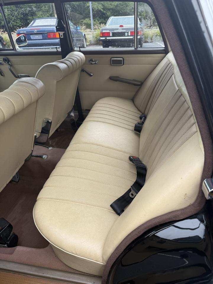 Mercedes-Benz 220  1966