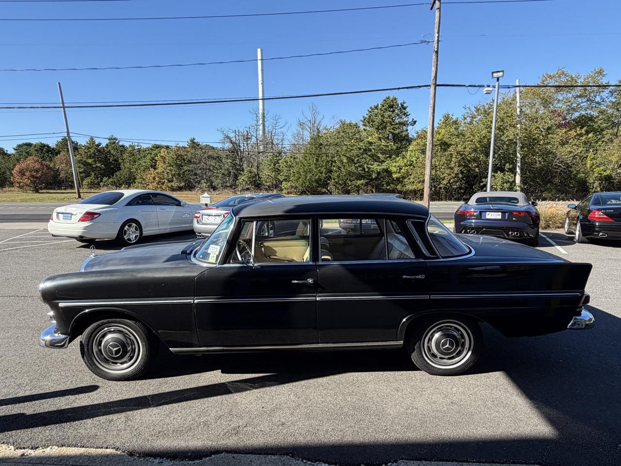 Mercedes-Benz 220  1966