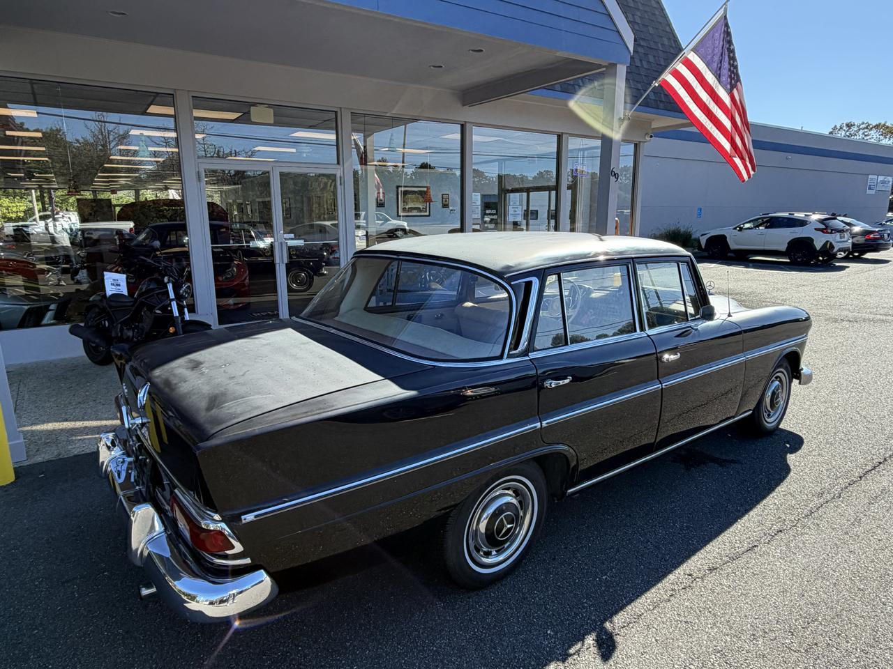 Mercedes-Benz 220  1966