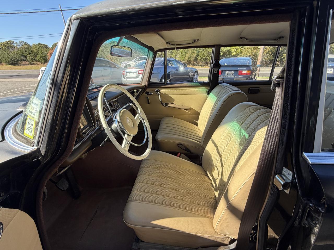 Mercedes-Benz 220  1966