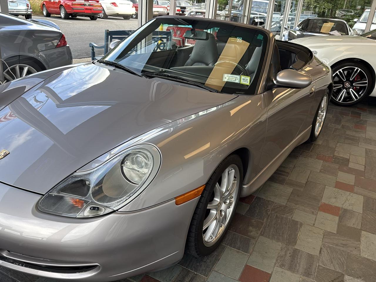 Porsche 911 Carrera Cabriolet 2001