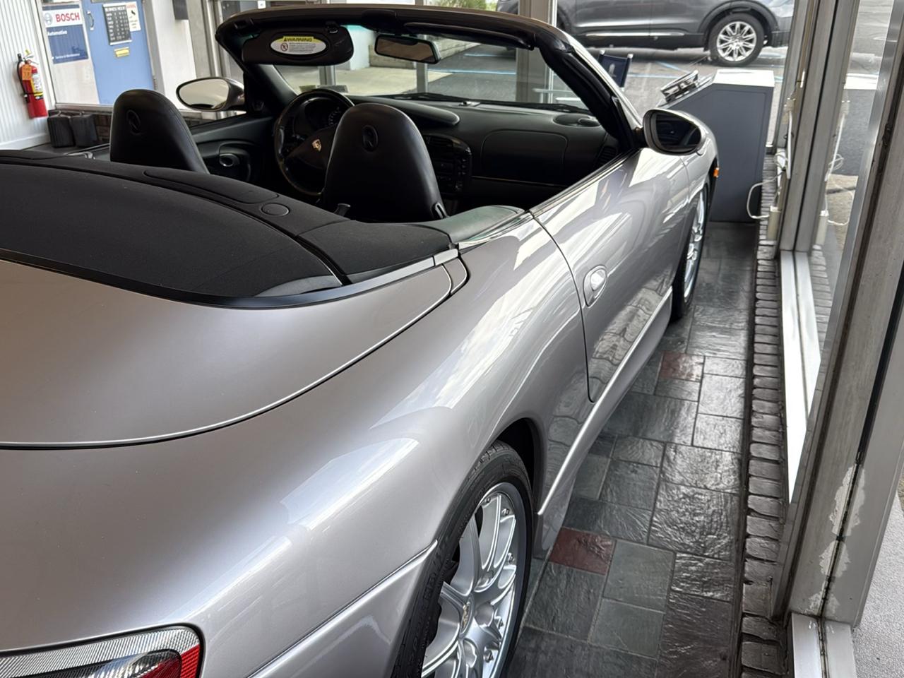 Porsche 911 Carrera Cabriolet 2001