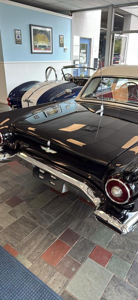 Ford Thunderbird 2dr Conv w/Hardtop Premium 1957