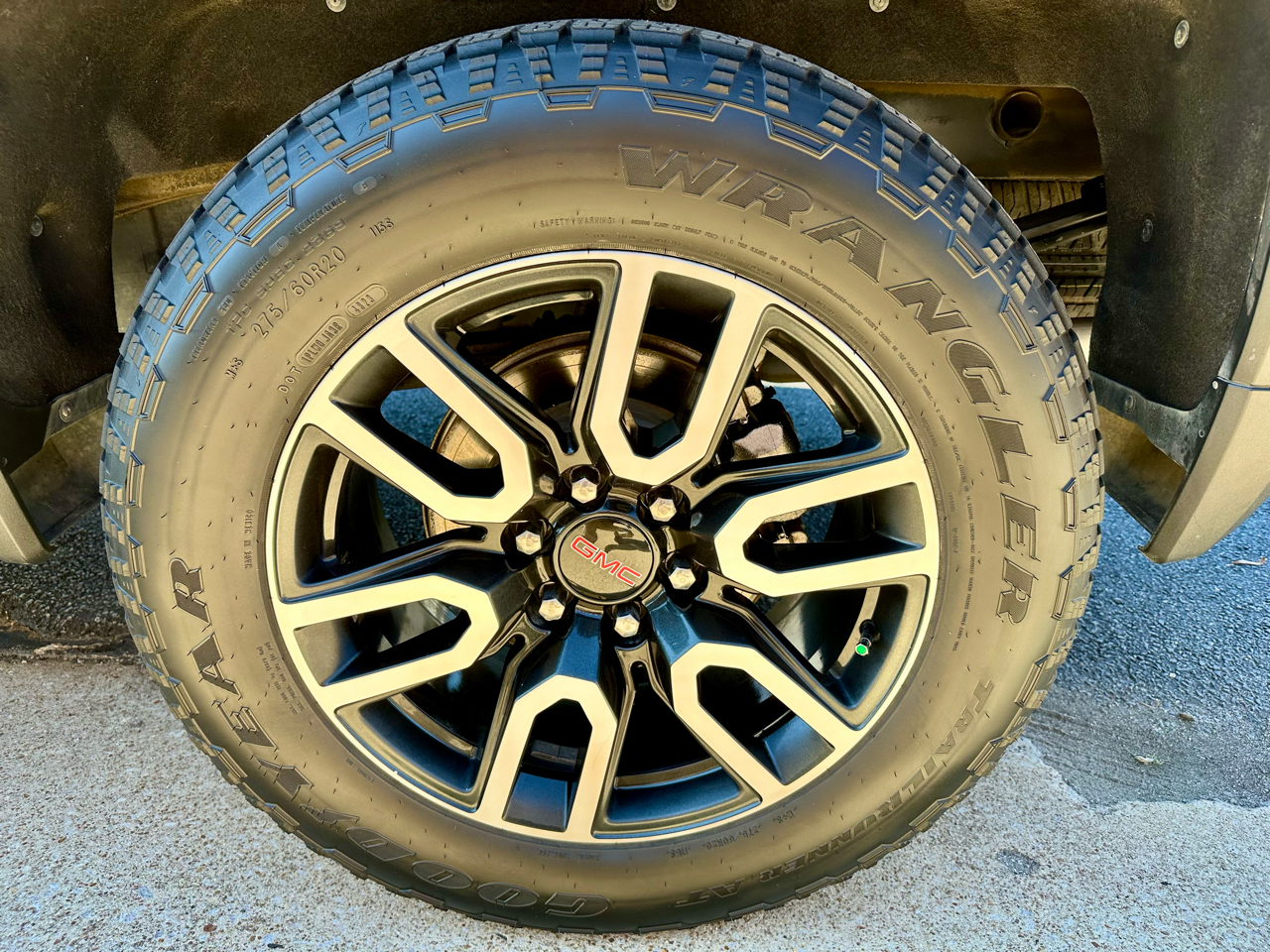 GMC Sierra 1500 4WD Double Cab 147" AT4 2019 GMC Sierra 1500 4WD Double Cab 147" AT4 2019