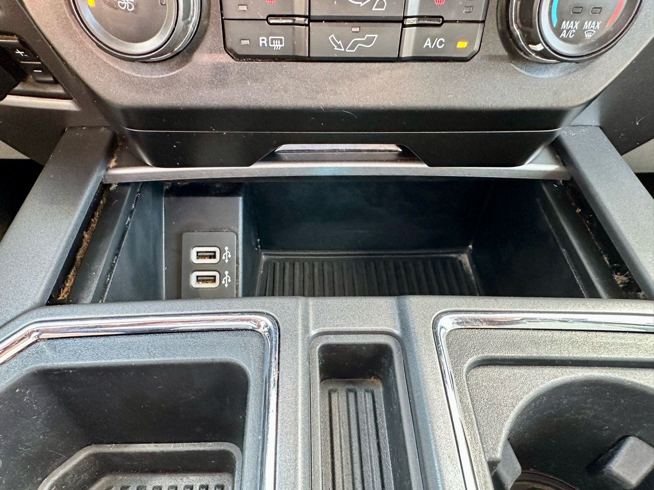 Ford F-150 XLT 4WD SuperCrew 5.5' Box 2020 Ford F-150 XLT 4WD SuperCrew 5.5' Box 2020