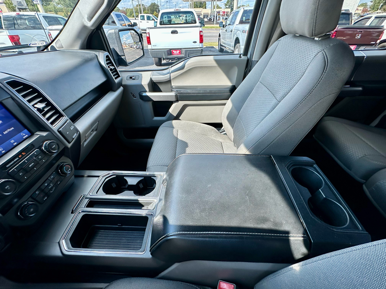 Ford F-150 XLT 4WD SuperCrew 5.5' Box 2020 Ford F-150 XLT 4WD SuperCrew 5.5' Box 2020
